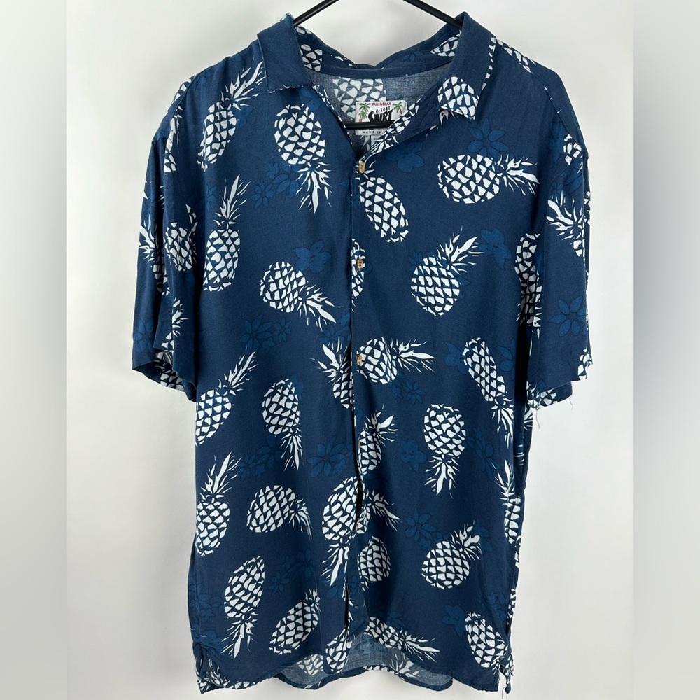 Pull&Bear rever collar shirt in pineapple print. Size L